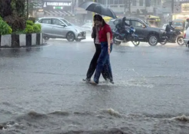 MP Weather Alert: जबलपुर समेत 13 जिलों में अति भारी बारिश का ऑरेंज अलर्ट, 16 जिलों में भी चेतावनी