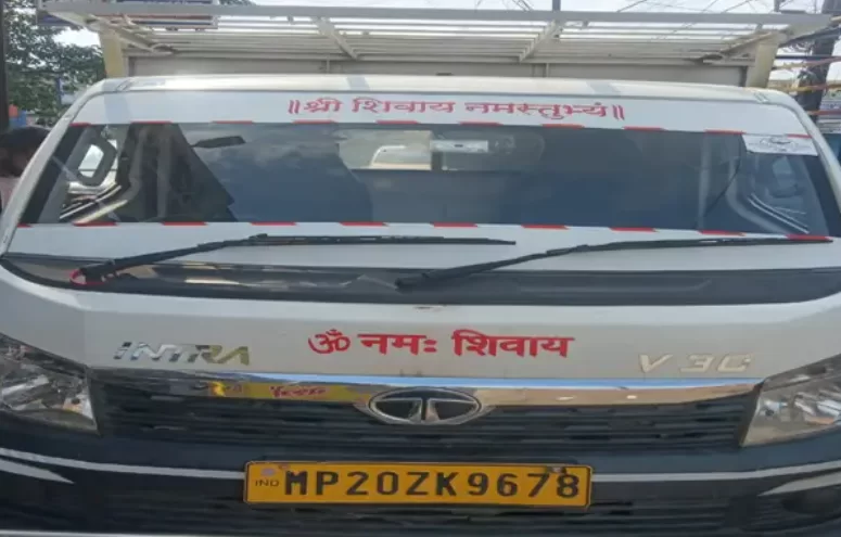 Jabalpur Crime: CCTV ने खोला चार चोरियों का राज, 5 आरोपी गिरफ्तार; दो पिकअप और जेवर समेत ₹25 लाख का माल बरामद