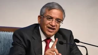 SIR विवाद के बीच चुनाव आयोग के समर्थन में आए 42 पूर्व न्यायाधीश, खुले पत्र में कहा...बिना सबूत संवैधानिक संस्थाओं पर आरोप लगाना खतरनाक