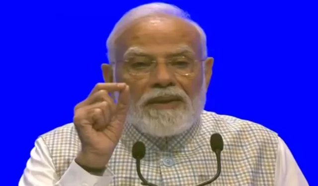 इंडिया मोबाइल कांग्रेस 2026: भारत में ही बनेंगे तकनीक, डिजाइन और पेटेंट; पीएम मोदी ने डीपफेक और डिजिटल फ्रॉड पर जताई चिंता