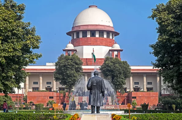 डॉक्टरों को महंगे तोहफे और सुविधाएं देकर दवाएं लिखवाने पर कसेगा शिकंजा? सुप्रीम कोर्ट ने केंद्र को समिति बनाने का दिया निर्देश