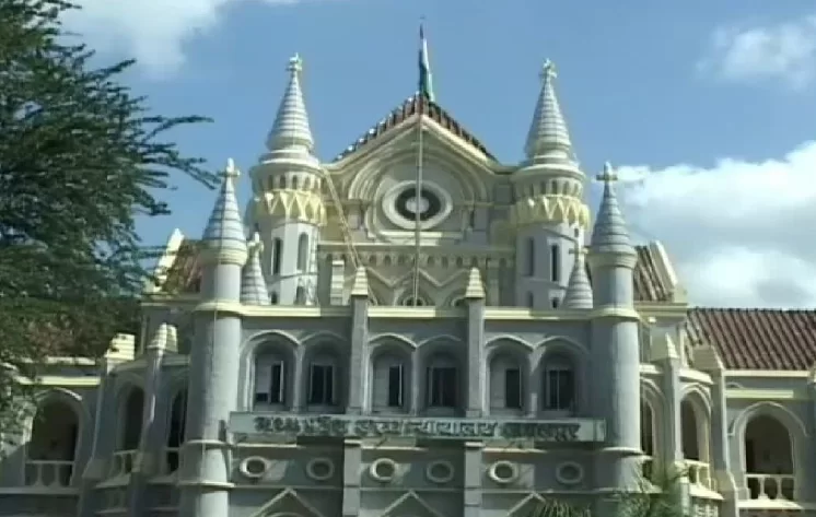 बच्चे की कस्टडी का मामला फैमिली कोर्ट ही सुनेगा, डेढ़ साल पुराने केस को लौटाने का आदेश रद्द; सीधे ट्रांसफर करने के निर्देश
