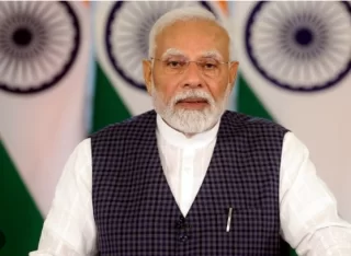 कोलकाता के चोरबागान दुर्गा पंडाल में भगदड़ की खबर: 17 मौतों का दावा, प्रधानमंत्री की ओर से मुआवजे की घोषणा का उल्लेख